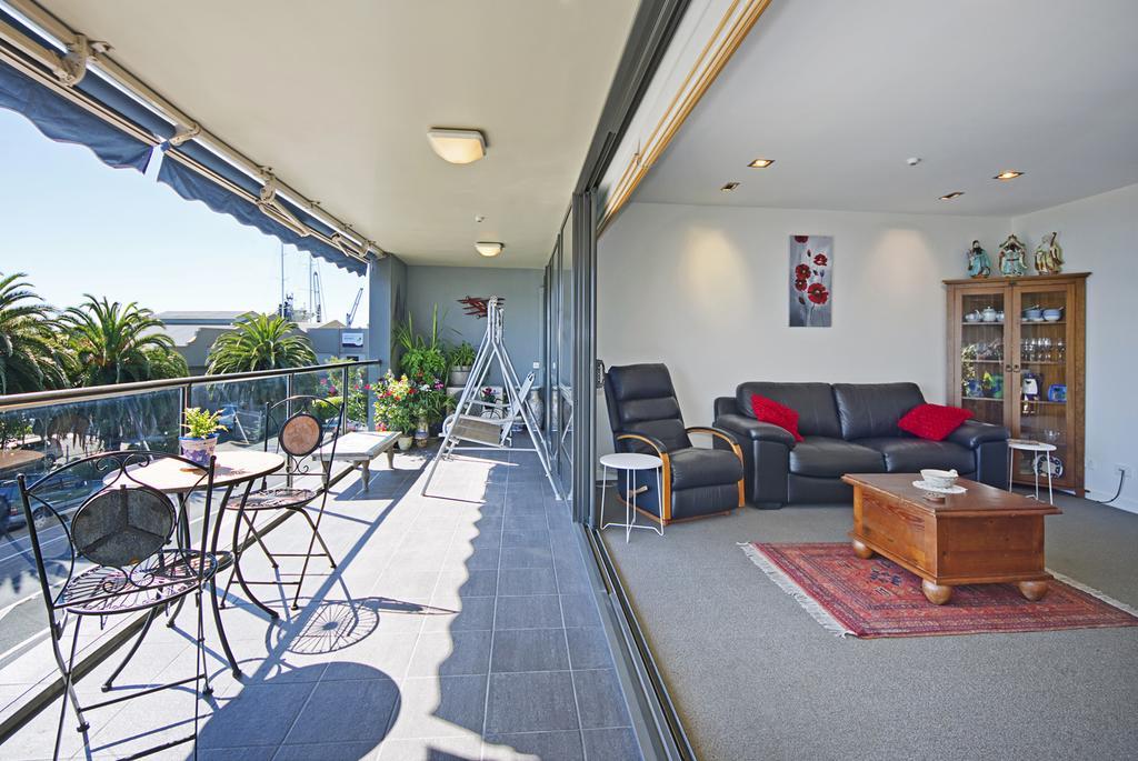 Waterfront Escape Apartment เนลสัน ภายนอก รูปภาพ